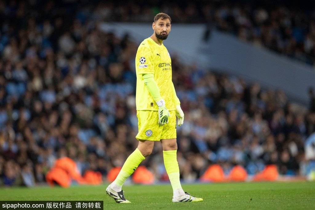 足球从来不, 而在米兰的 足球从来不, 而在米兰的